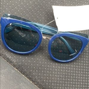 Tory Burch Solid Light Blue Cat Eye Sunglasses